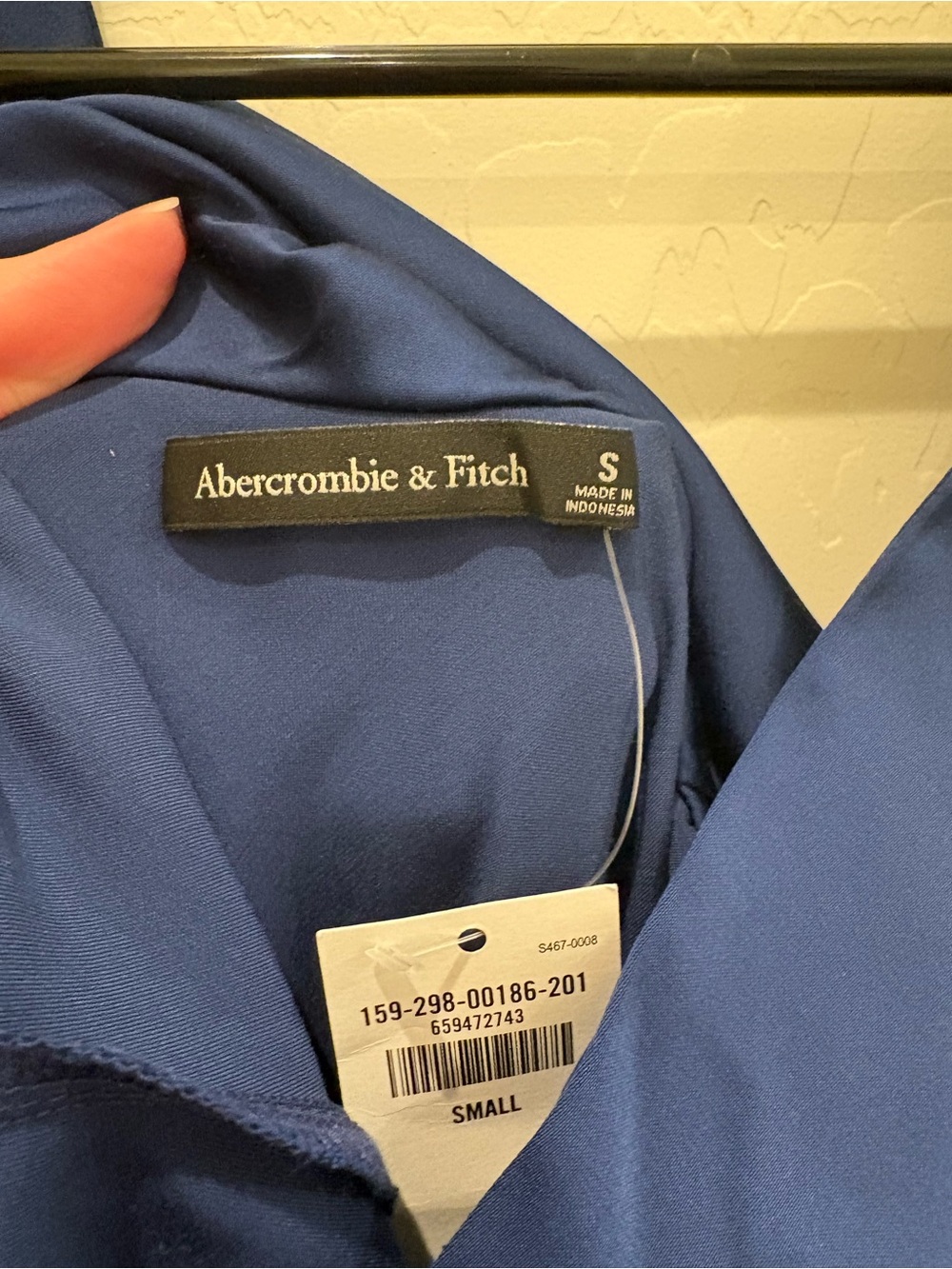 Abercrombie & Fitch Women’s Plunge Cowl Back Maxi Dress in Navy - Picture 7 of 8